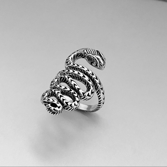 Sterling Silver Long Heavy Snake Ring, Cobra Snake Ring, Reptile Rings - Picture 3 of 12